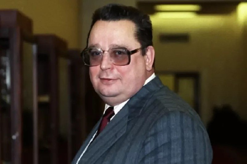 ССРС Миниистирдэрин Сэбиэтин Бэрэссэдээтэлэ Валентин Сергеевич Павлов